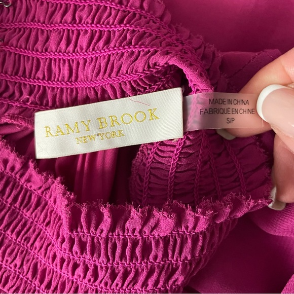 Ramy Brook Women's Pink Sleeveless Mock-Neck Keyhole Blouse Top Size Small - Picture 5 of 10